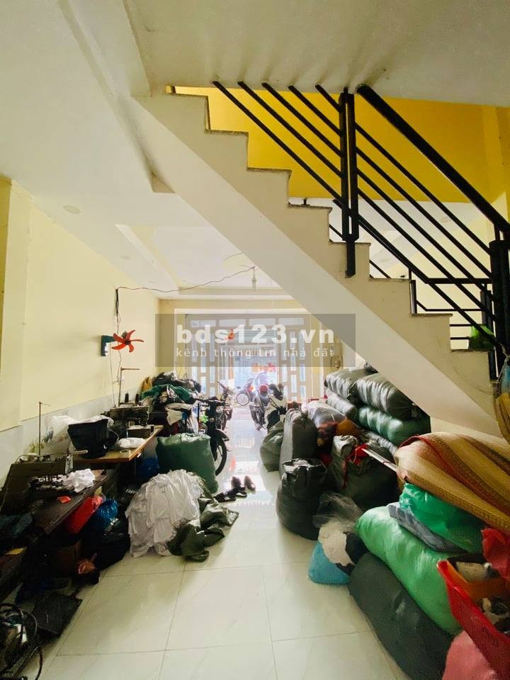 Bấn gấp nhà HXH Nguyễn Văn Khối 2 tầng 80m2, vị trí đẹp, giá nhỉnh 3 tỷ
