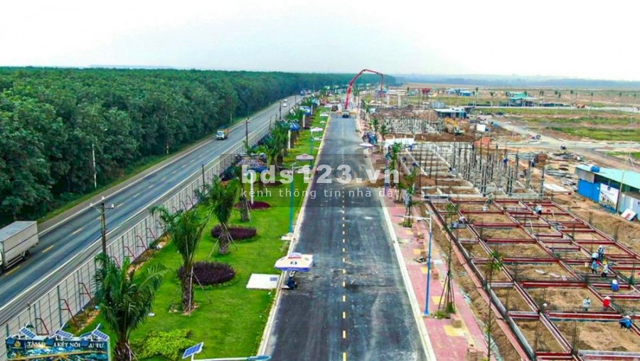 Đất mặt tiền DT769 cách sân bay Long Thành 2km, sổ riêng, thổ cư, 17tr/m2, lh 0972094730