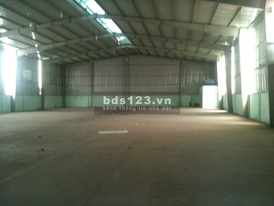 Cho thuê nhà xưởng phường Thạnh Xuân, Quận 12 dt: 800m2 giá 38 triêu/tháng lh: 0937.388.709