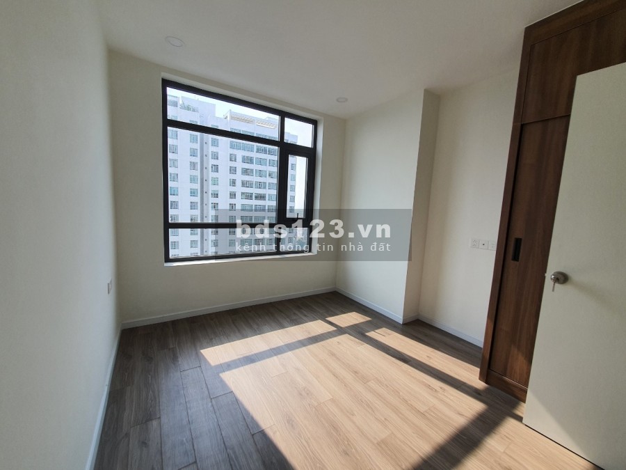 Căn hộ Central Premium, Tạ Quang Bửu, 98m2 3PN, 2 view thoáng mát, nhận nhà ngay