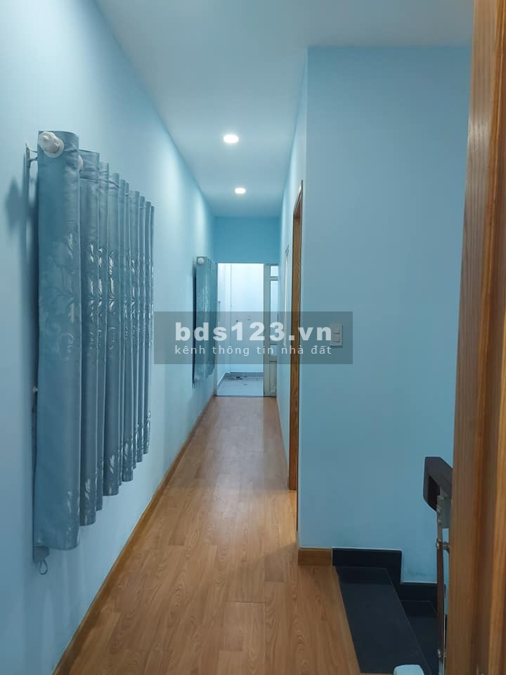 BÁN NHÀ LẠC LONG QUÂN - TÂN BÌNH - Ô TÔ NGỦ TRONG NHÀ - 62M2 CHỈ 5 TỶ 8 TL
