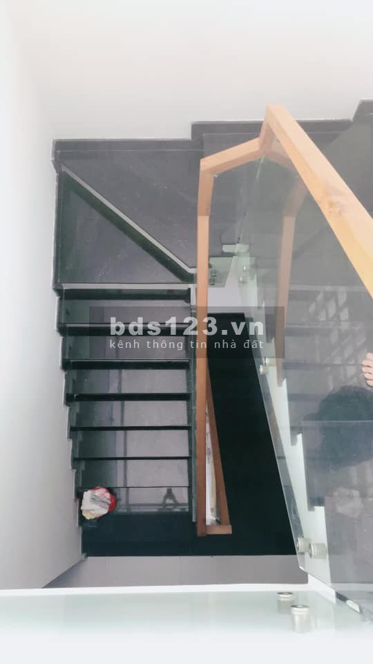 Hẻm xe hơi Lê Văn Sỹ Quận 3, 64m ngang 4,3 dài 15 giá tốt 8,2 tỷ