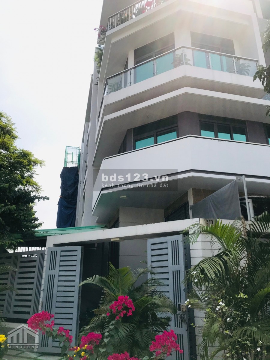Cho thuê nhà nguyên căn vị trí góc đẹp thuận tiện kinh doanh Cafe trong KDC Vạn Phúc City Thủ Đức