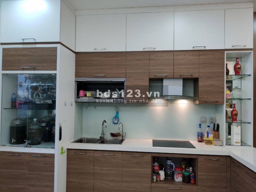 Chính chủ cần bán gấp CH Tràng An complex – sổ đỏ 98m2- giá 4 tỷ.