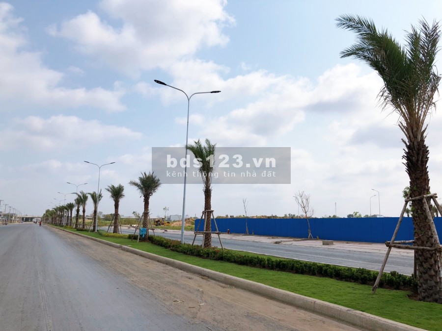 CẦN BÁN NHÀ,NẰM KDC XÃ LONG THƯỢNG CẦN GIUỘC ( SÁT CHỢ HƯNG LONG-BÌNH CHÁNH).