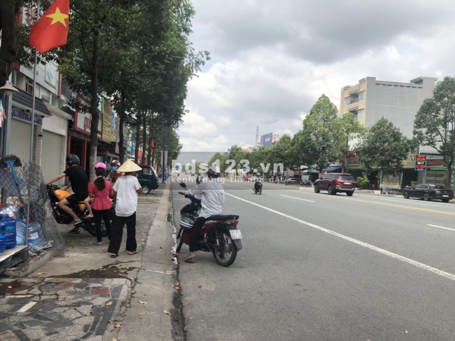 Bán lô đất thổ cư giá rẻ đối diện trường học