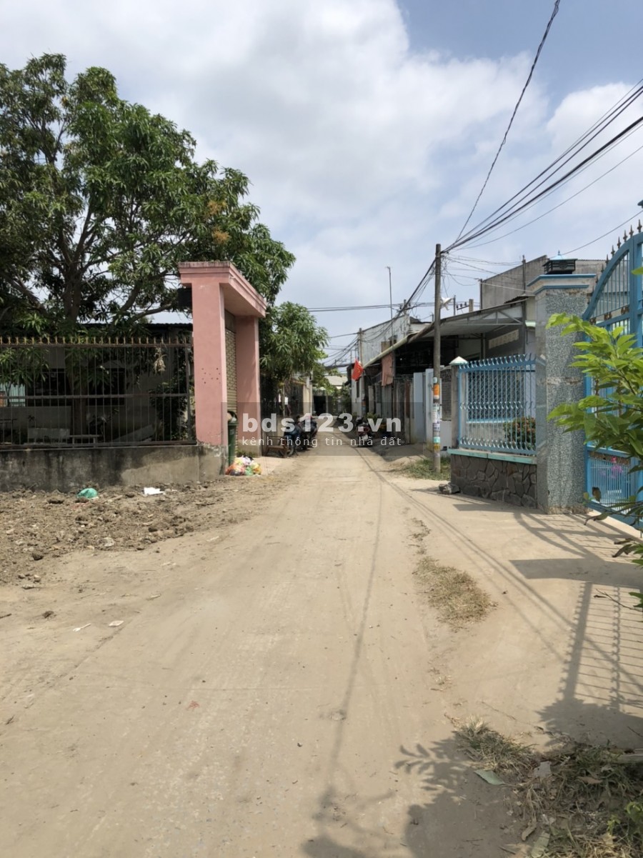 Bán đất hẻm xe hơi Đoàn Nguyễn Tuấn, Xã Quy Đức Bình Chánh, DT 8x40 307m2 có 189m Thổ cư giá 3 tỷ