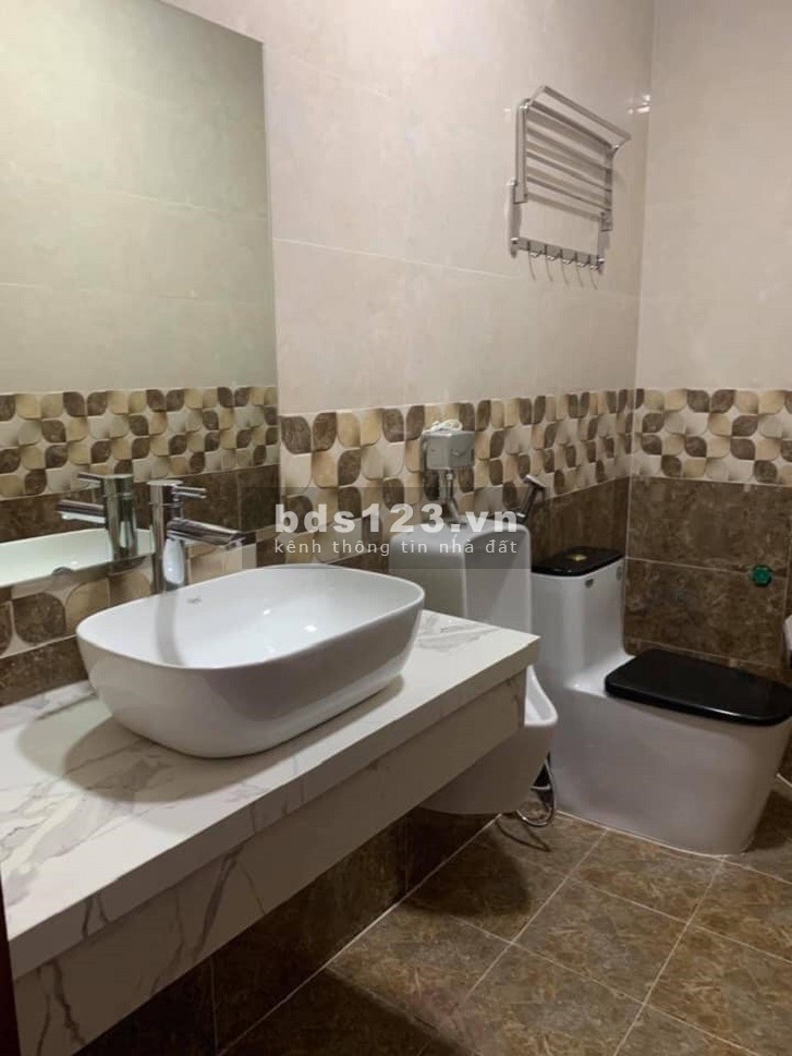 Mặt phố, vỉa hè, ô tô tránh, KD Giải Phóng, Thanh Xuân, 65m2x6t, nhỉnh 10 tỷ