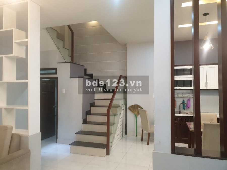 Cần bán gấp nhà HXH Quang Trung 4 tầng 172m2, vị trí đẹp, chỉ nhỉnh 6 tỷ