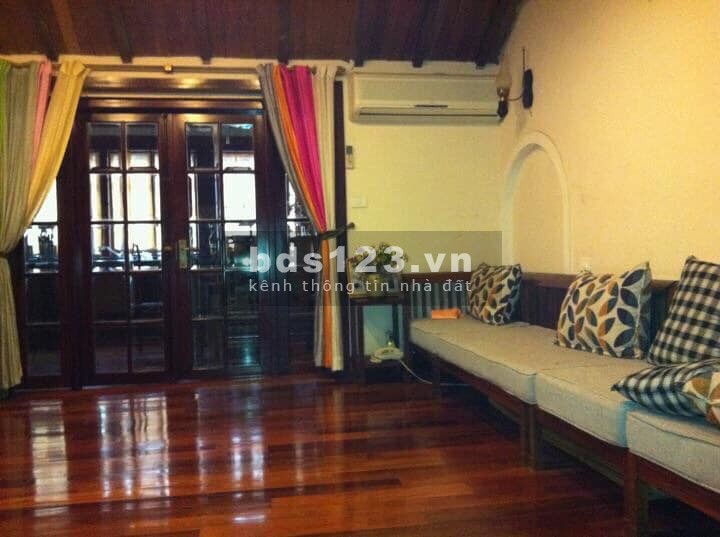 BÁN BIỆT THỰ LÔ GÓC CẦU GIẤY 5 TẦNG CÓ HẦM 180M 23 TỶ 0978439490