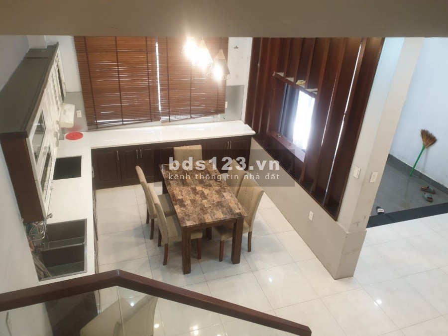 Cần bán gấp nhà HXH Quang Trung 4 tầng 172m2, vị trí đẹp, chỉ nhỉnh 6 tỷ