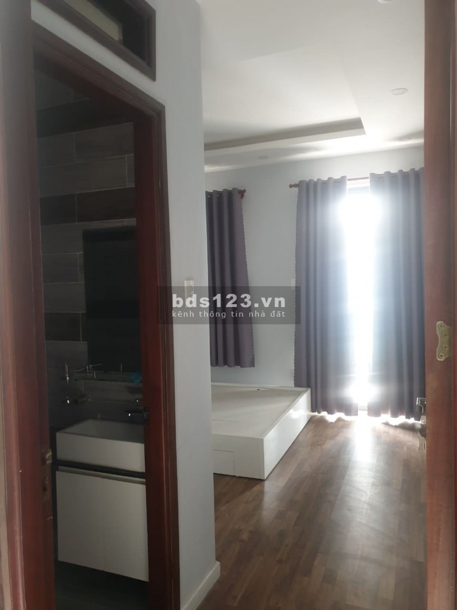 Cần bán gấp nhà HXH Quang Trung 4 tầng 172m2, vị trí đẹp, chỉ nhỉnh 6 tỷ