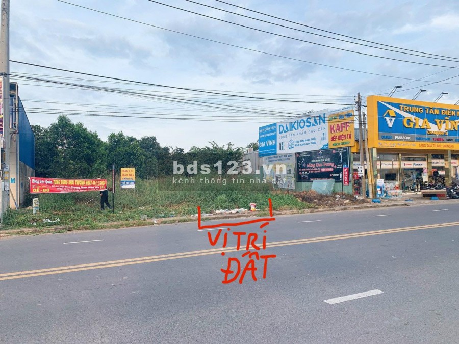 Kinh doanh thua lỗ nên cần bán gấp đất ở mặt tiền đường 16m với giá chỉ 1ty8