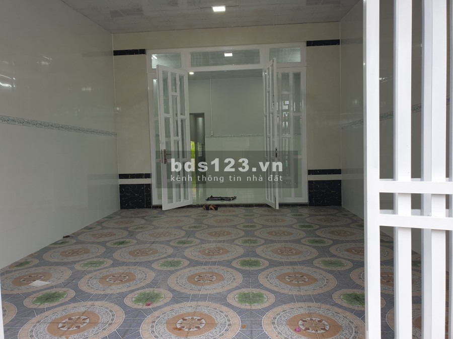 CC Bán 2 Lô Đất Mặt TIền Tại P.2, P. Trường An Và Căn Nhà Mới TP Vĩnh Long