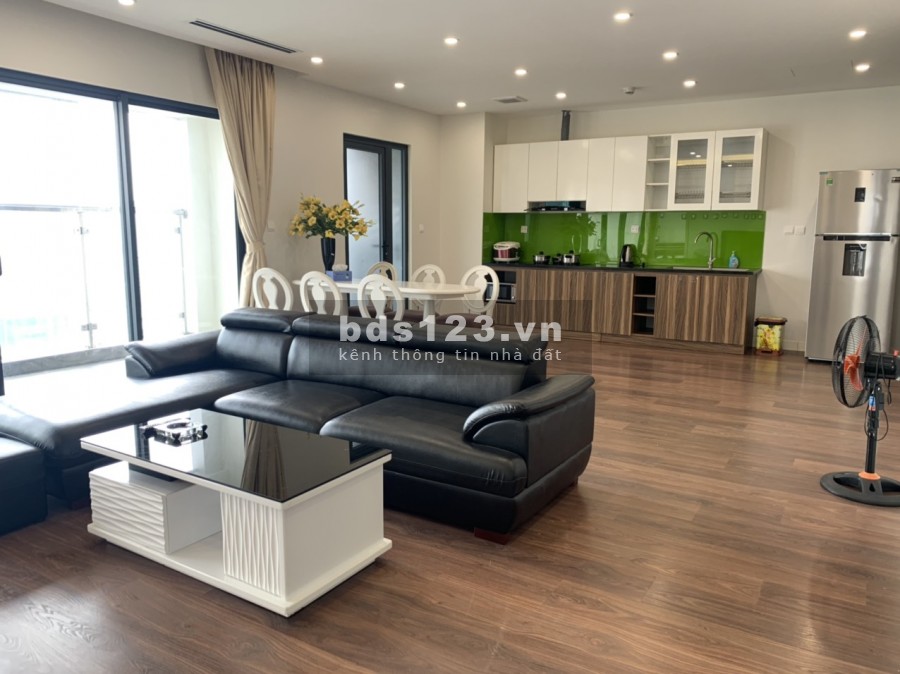 Cho thuê Chung cư Imperia Nguyễn Huy Tưởng 4 ngủ full 19 triệu. Lh 0377983070