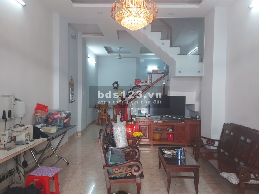 BÁN GẤP NHÀ RIÊNG MIỄN QUA TRUNG GIAN