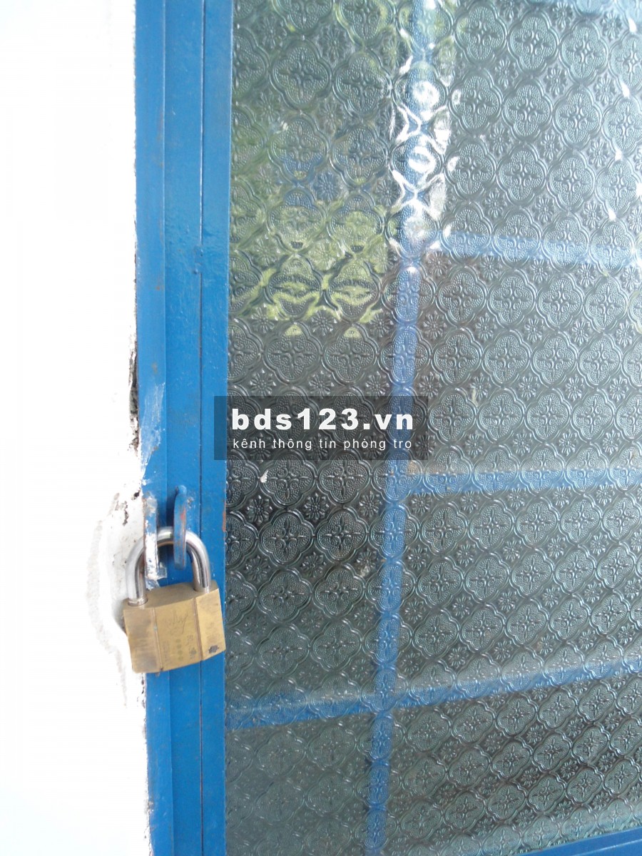 Phòng trọ Phan V Hớn, q 12, dành cho nữ, 3x4,5m 1tr5
