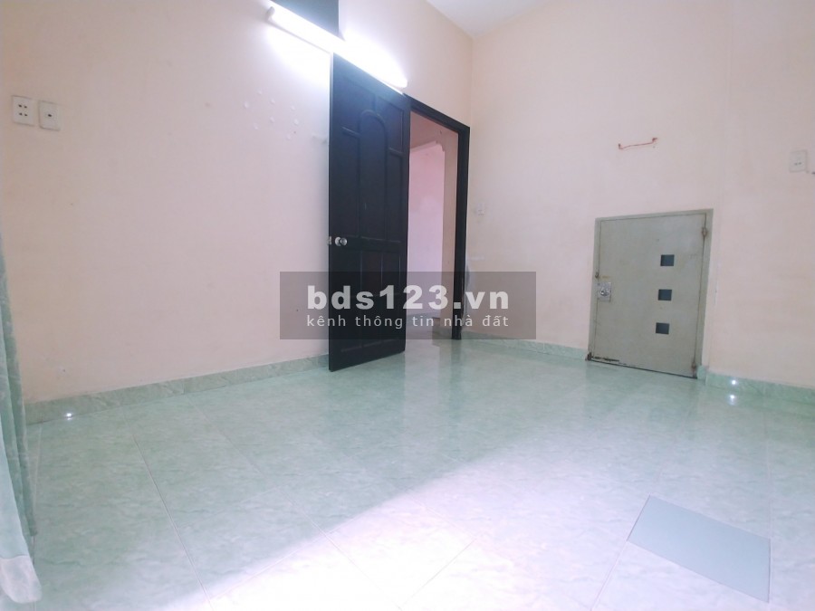 PHÒNG CỬA SỔ THOÁNG MÁT SẠCH ĐẸP NGAY LẠC LONG QUÂN- BÌNH THỚI