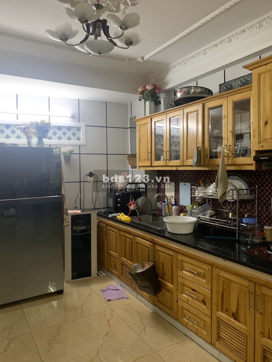 Nhà đẹp Nơ Trang Long 5x10m Lững 3Lầu 5PN có nội thất 18Tr/th