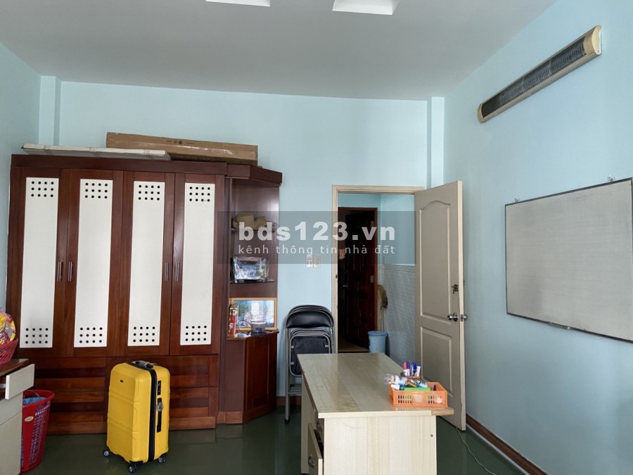 Bán nhà mặt tiền đường số 51 phường Tân Quy, Quận 7