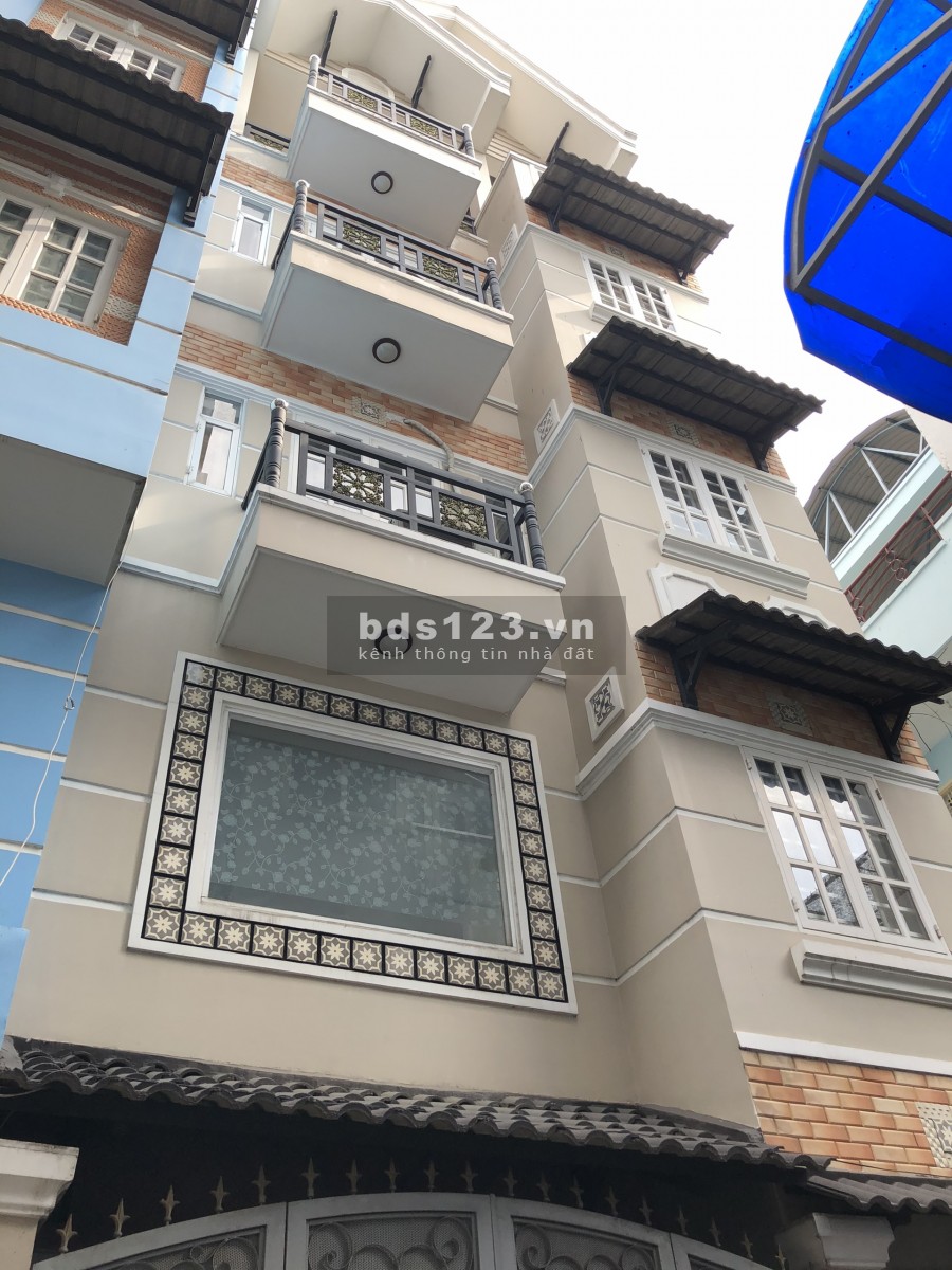 Nhà đẹp Nơ Trang Long 5x10m Lững 3Lầu 5PN có nội thất 18Tr/th