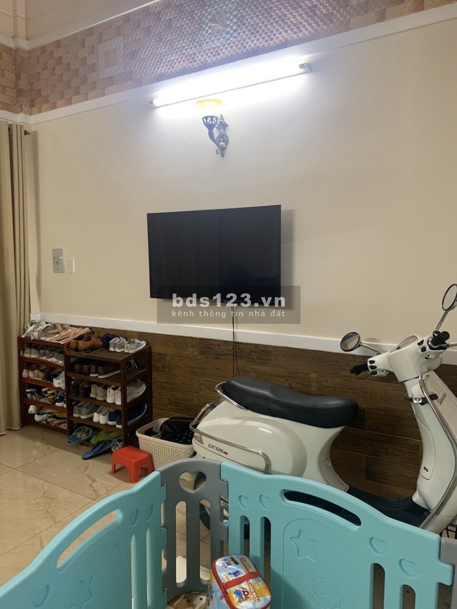 Nhà đẹp Nơ Trang Long 5x10m Lững 3Lầu 5PN có nội thất 18Tr/th
