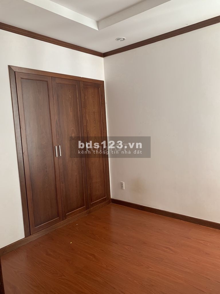 Trống căn hộ tầng cao cần cho thuê giá 9 triệu/tháng, dtsd 73m2, 2 PN, cc Hoàng Anh Thanh Bình