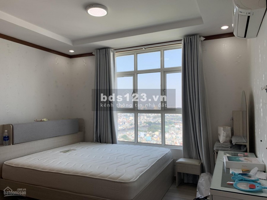 Cho thuê căn hộ 114m2, 3 PN, đầy đủ đồ dùng, cc Hoàng Anh Thanh Bình, giá 12 triệu/tháng, LHCC