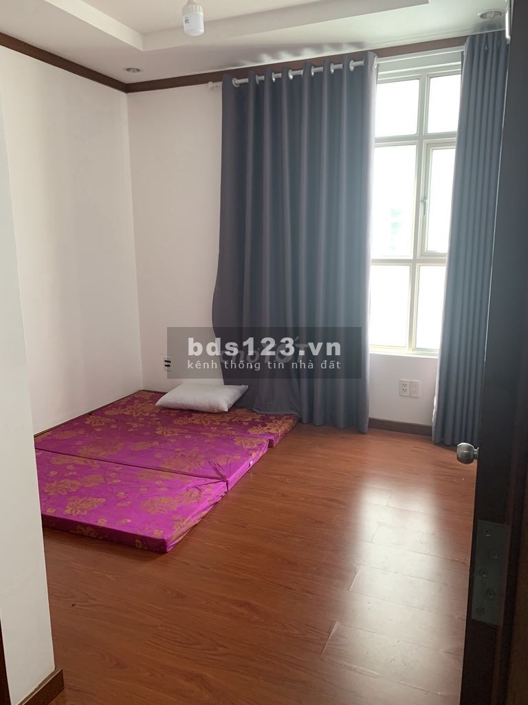 Trống căn hộ tầng cao cần cho thuê giá 9 triệu/tháng, dtsd 73m2, 2 PN, cc Hoàng Anh Thanh Bình