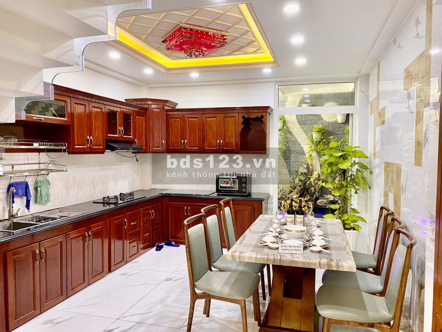 Nhà Phố Xây Mới Quận 8 Sổ Hồng Riêng Tặng Nội Thất CK Tặng Vàng
