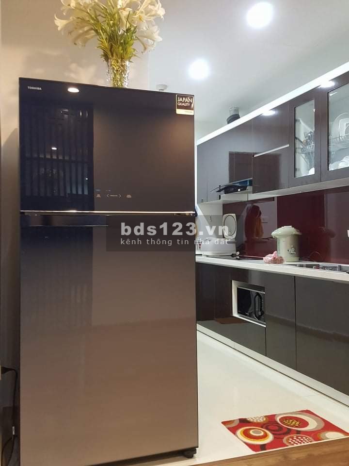 Chính chủ cần bán căn hộ 2 PN Goldmark City giá chỉ 2.18 tỷ.