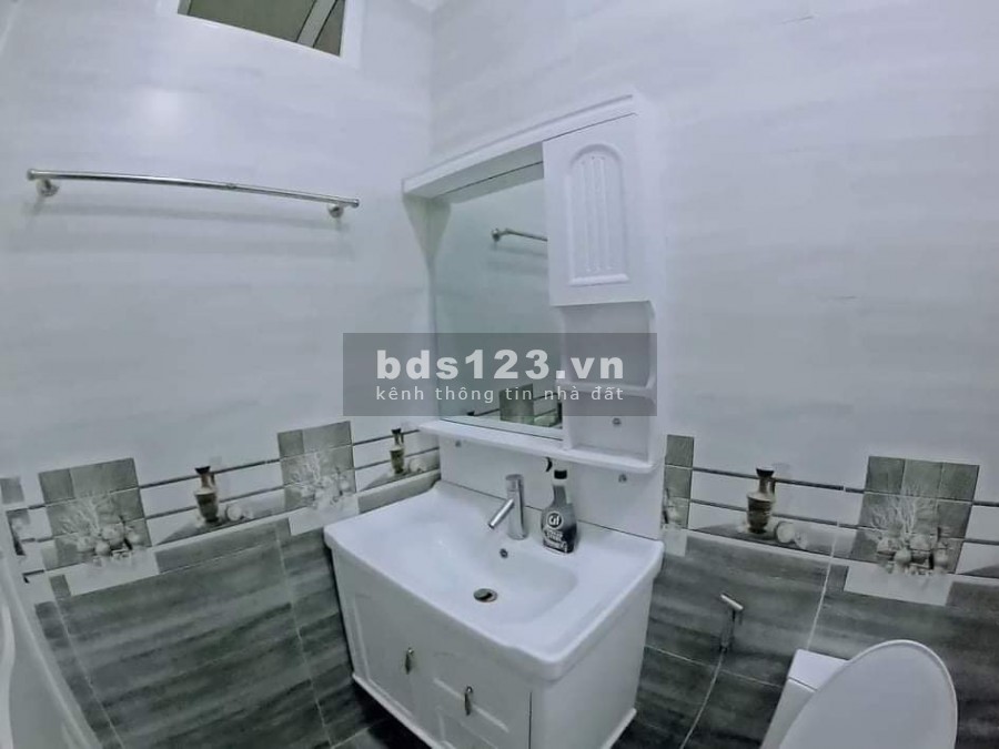 Bán nhà đường Phan Chu Trinh hẻm thông sang Á Châu