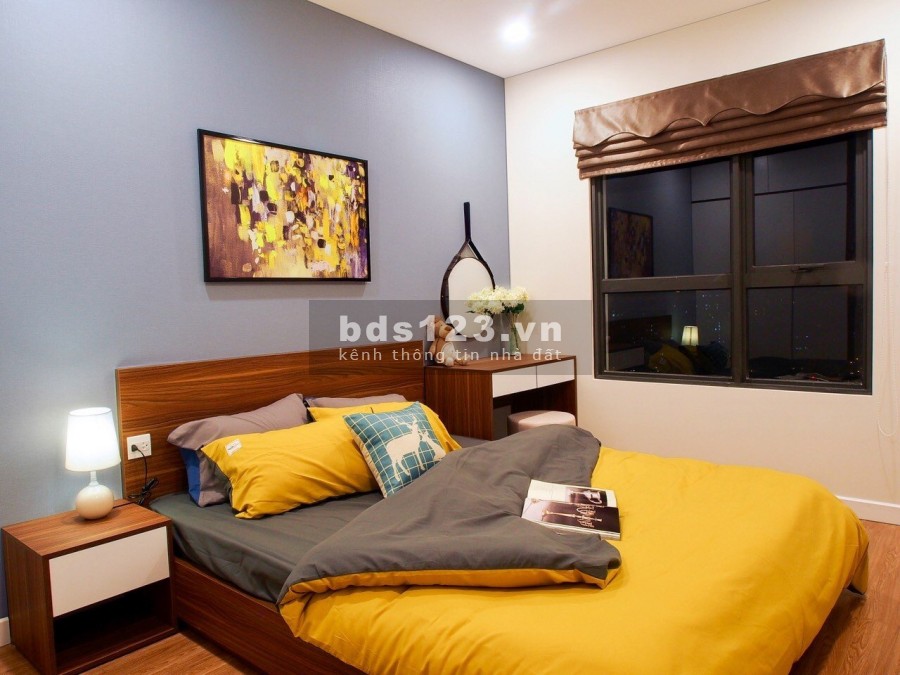 Chính chủ cần bán căn hộ Kosmo Tây Hồ - 78m2- giá 3 tỷ 3 ( full đồ)