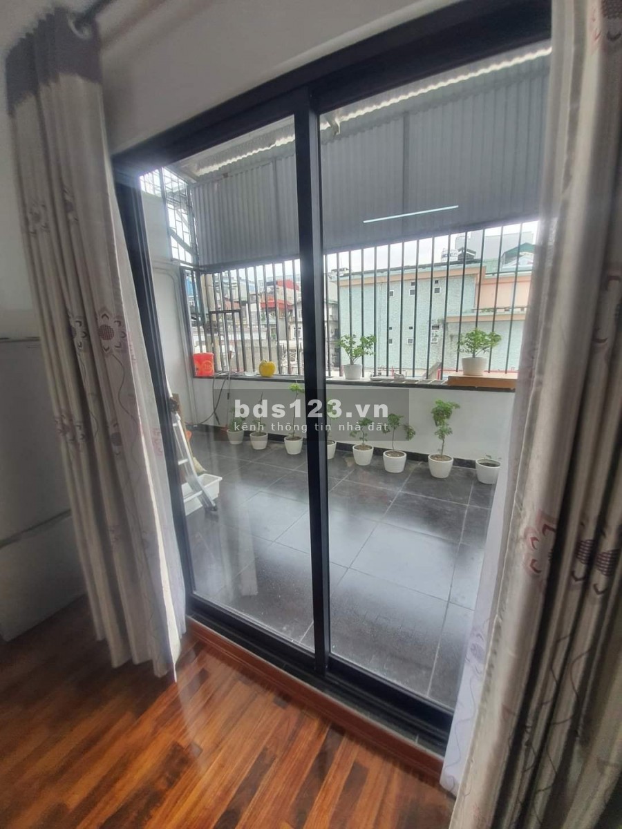 NHÀ ĐẸP VỊ TRÍ HOT NHẤT ĐỐNG ĐA, 20M RA PHỐ HOÀNG CẦU, MT RỘNG 5,5 M – NHÀ 4 TẦNG – 52M2.