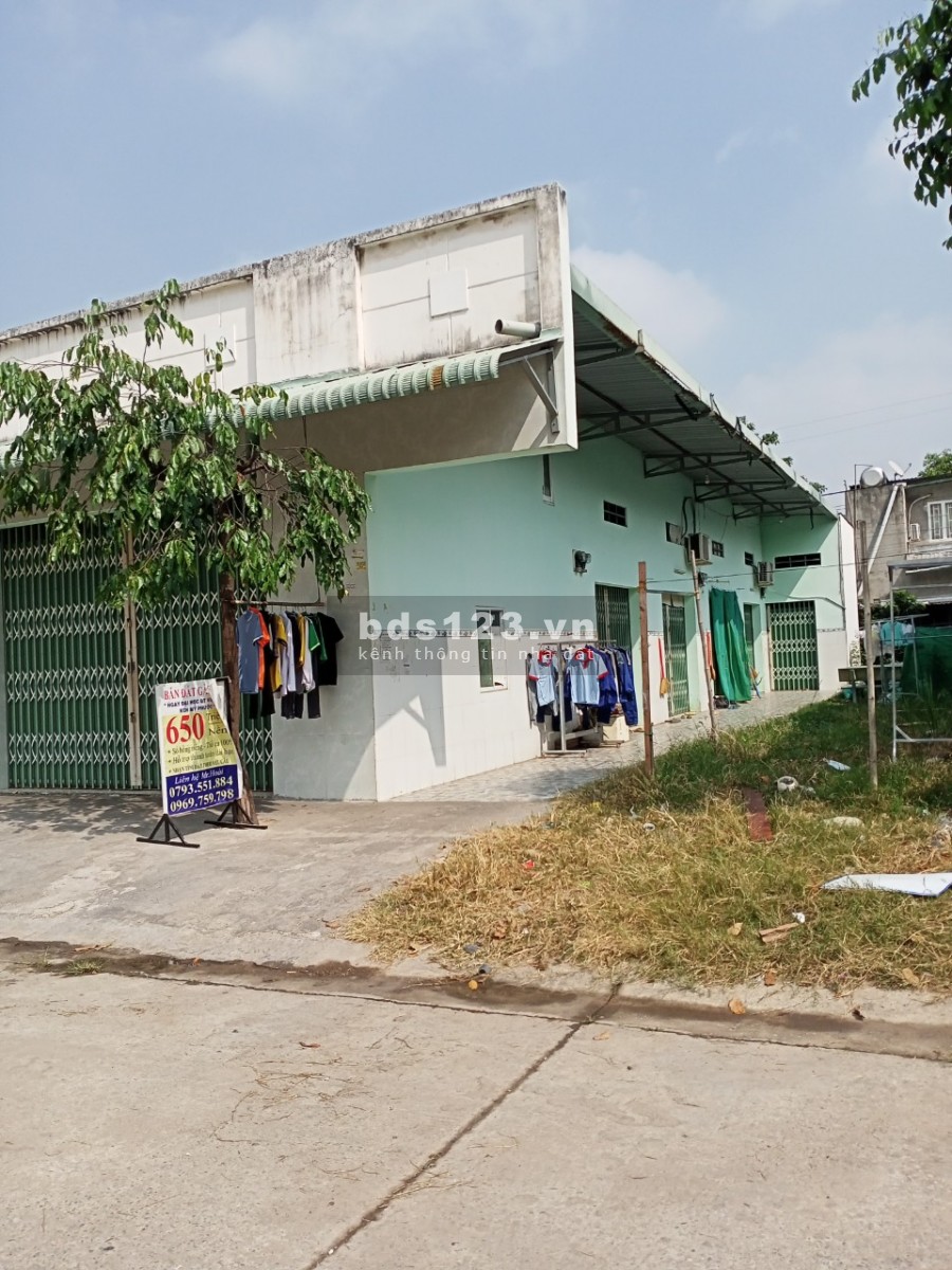VỀ QUÊ Ở HẲN NÊN CẦN BÁN BỚT MỘT SỐ TÀI LÀ CÁC DÃY NHÀ TRỌ TẠI MỸ PHƯỚC 3 VÀ MỸ PHƯỚC 2 BÌNH DƯƠNG