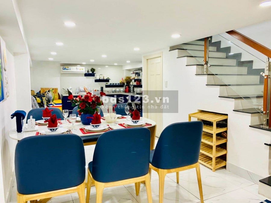 BÁN MẶT TIỀN 211 THÍCH QUẢNG ĐỨC 62M2 PHÚ NHUẬN 5 TẦNG GIÁ CHỈ 15,5 TỶ