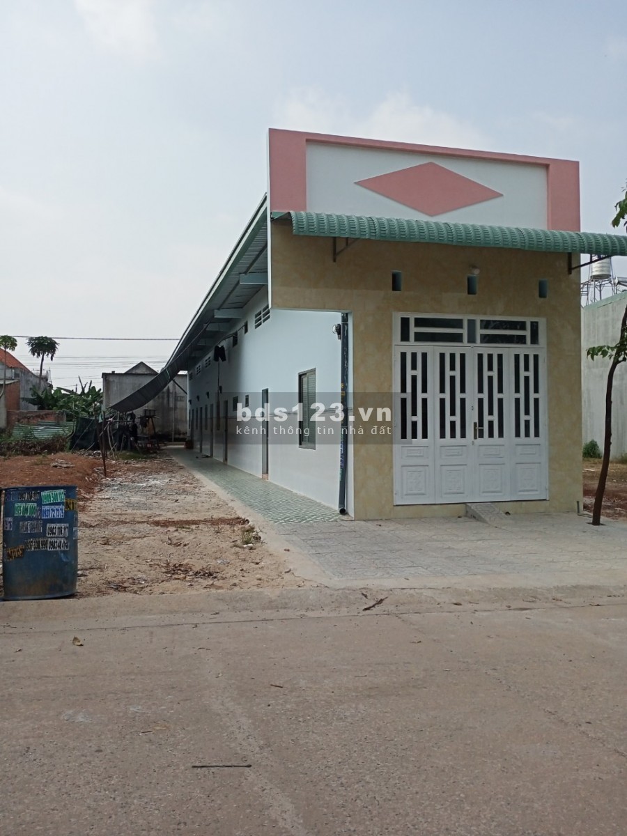 VỀ QUÊ Ở HẲN NÊN CẦN BÁN BỚT MỘT SỐ TÀI LÀ CÁC DÃY NHÀ TRỌ TẠI MỸ PHƯỚC 3 VÀ MỸ PHƯỚC 2 BÌNH DƯƠNG
