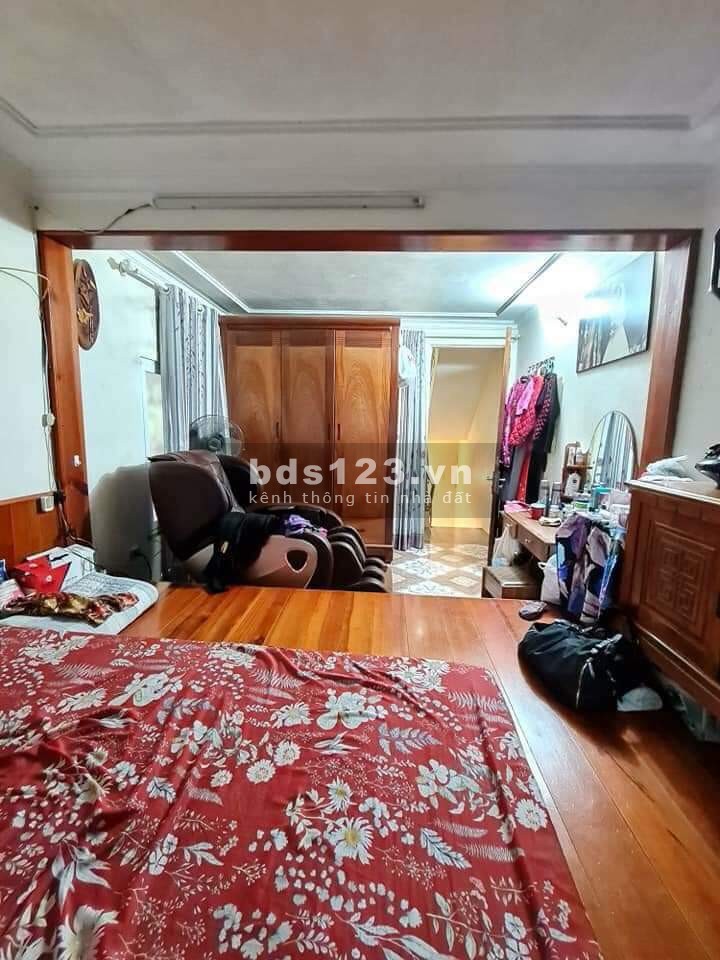 Nhà ngõ Trương Định, ngõ nông thông thoáng. DT 34 m vuông , 4 tầng, giá 3 tỷ