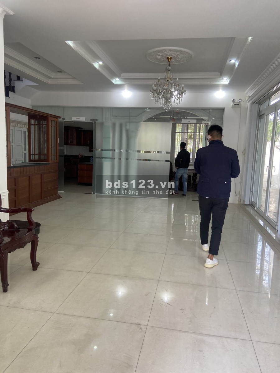 Biệt Thự mặt Nguyễn Huy Tưởng Lô Góc 7,2x17 trệt, 3L, 7PN – 40tr