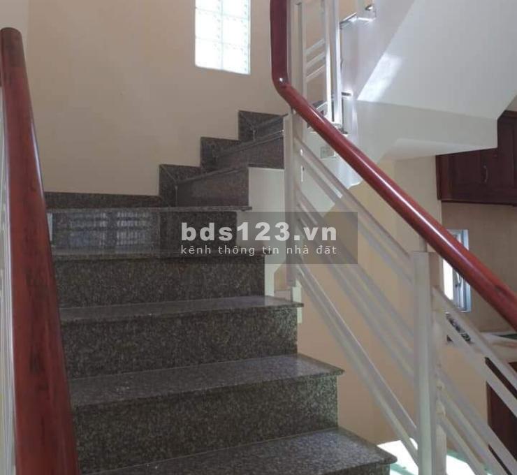 Bán nhà 4 tầng HXH Nguyễn Văn Lượng,P. 17, GV 56m2 giá 5,7 tỷ TL