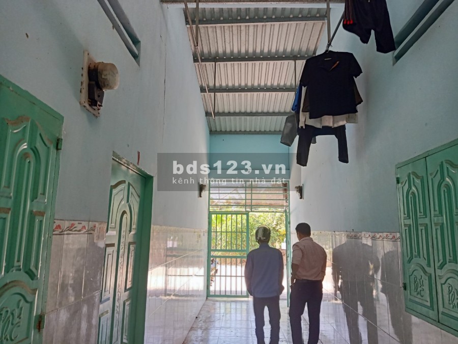 VỀ QUÊ Ở HẲN NÊN CẦN BÁN BỚT MỘT SỐ TÀI LÀ CÁC DÃY NHÀ TRỌ TẠI MỸ PHƯỚC 3 VÀ MỸ PHƯỚC 2 BÌNH DƯƠNG