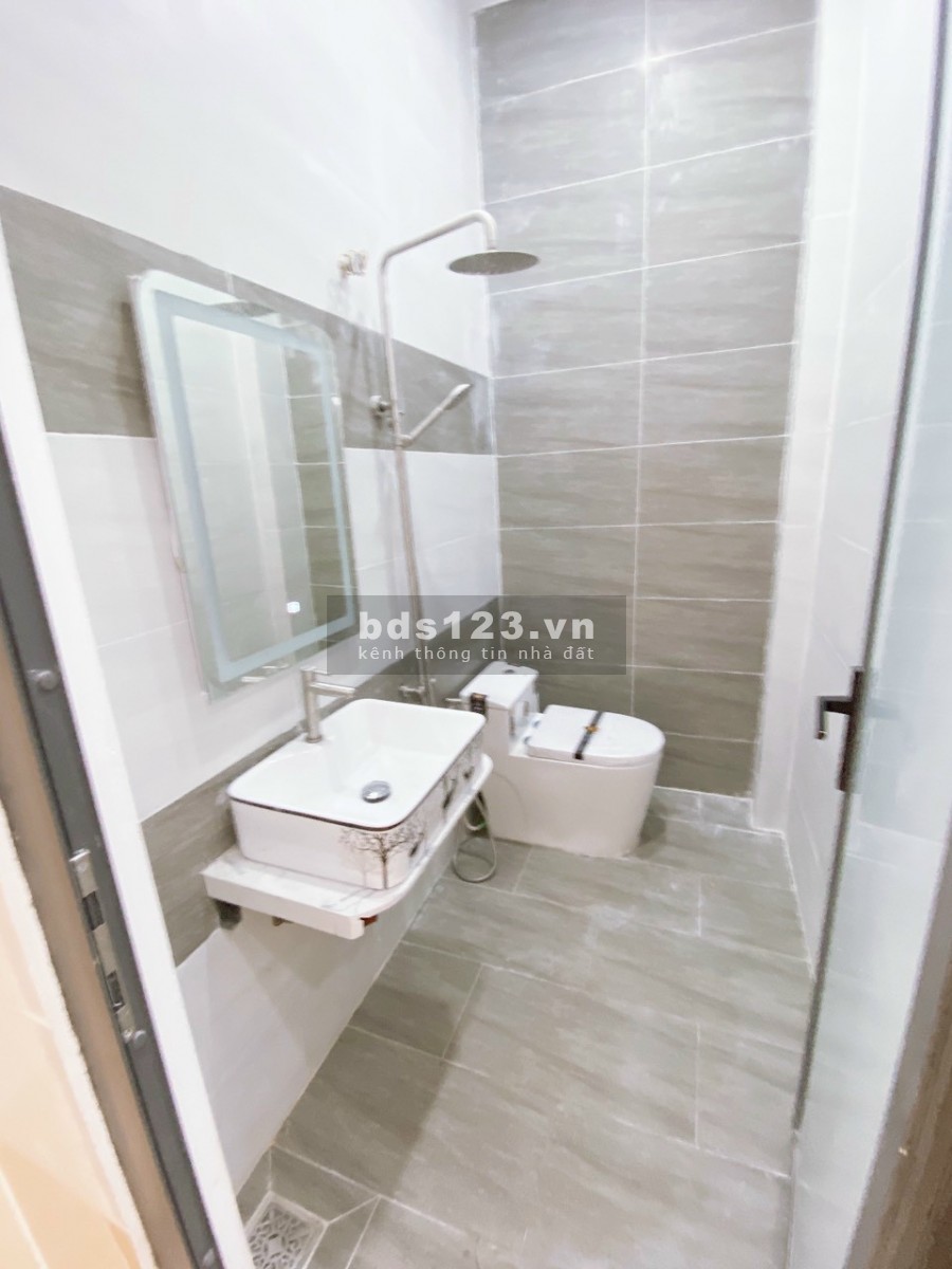 Nhà đẹp, hiện đại, nở hậu. Nguyễn Đình Chiểu, Quận 3. 6,9 tỷ