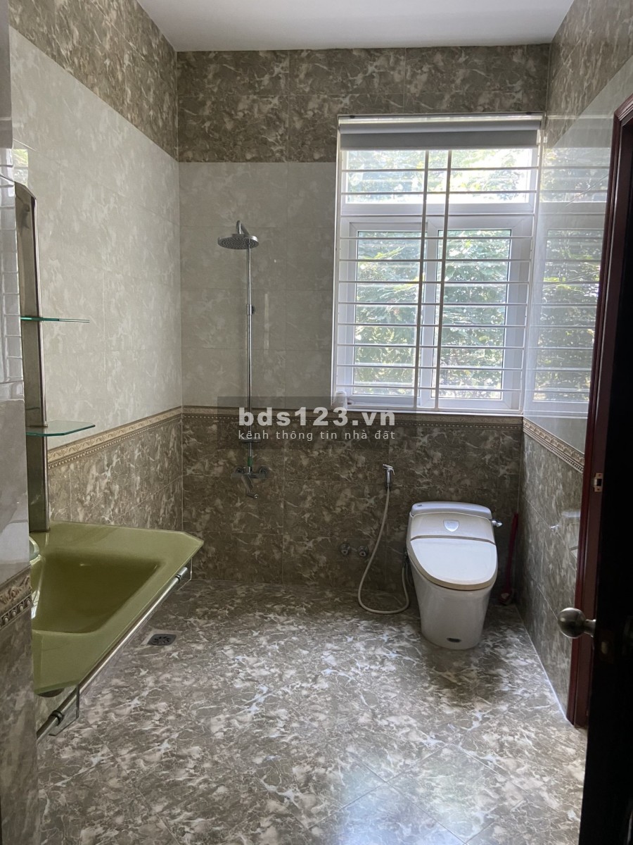 Biệt Thự mặt Nguyễn Huy Tưởng Lô Góc 7,2x17 trệt, 3L, 7PN – 40tr