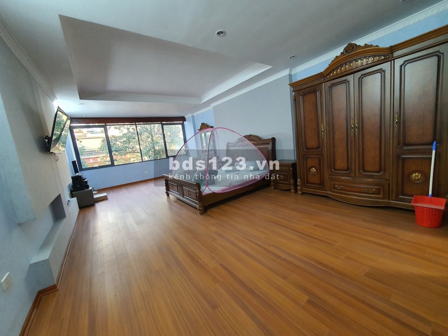 TRUNG TÂM MUA SẮM PHÙNG KHOANG Ô TÔ ĐỖ CỬA DT 55M2 6T, MT 5M GIÁ 7.7 TỶ