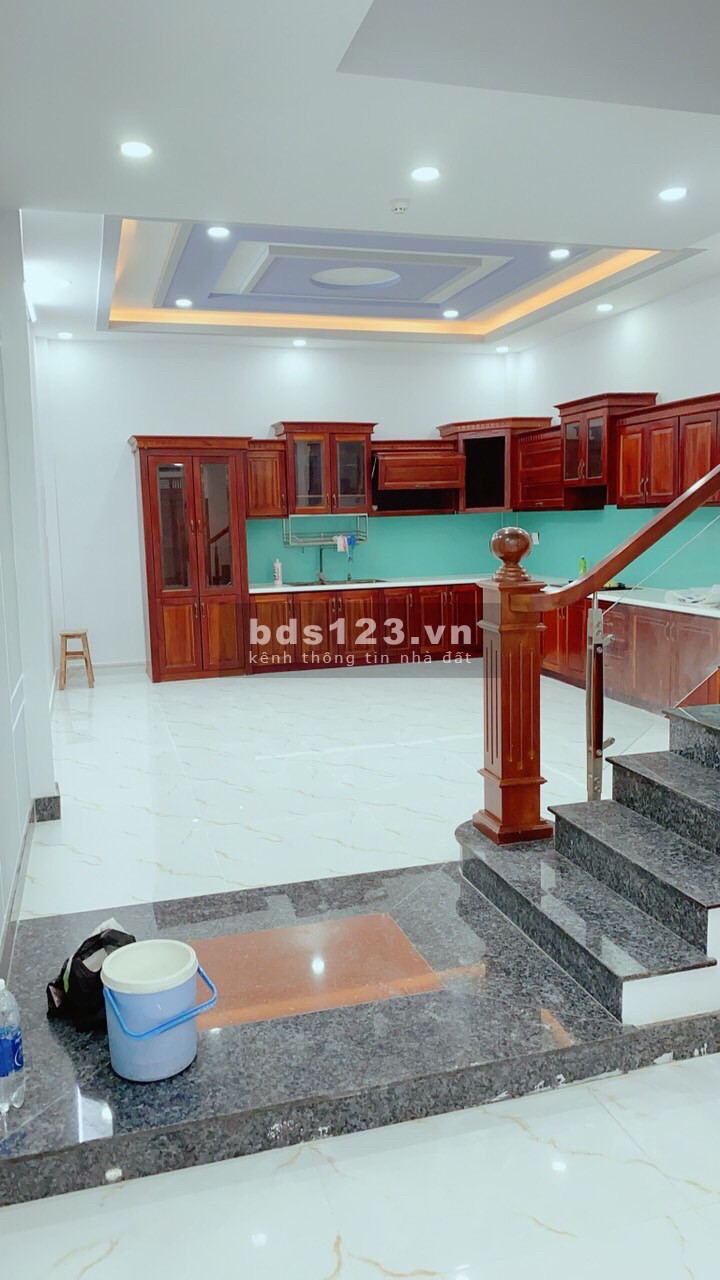 Nhà 3 tầng, xe hơi đỗ cửa Tô Hiến Thành, Quận 10. 12,8 tỷ