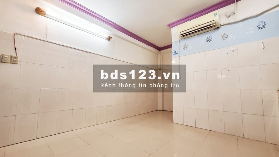 Phòng dàn bếp, ngay Pearl Plaza khu dân cư hiện hữu, vào ở được ngay, phòng có sẵn đồ