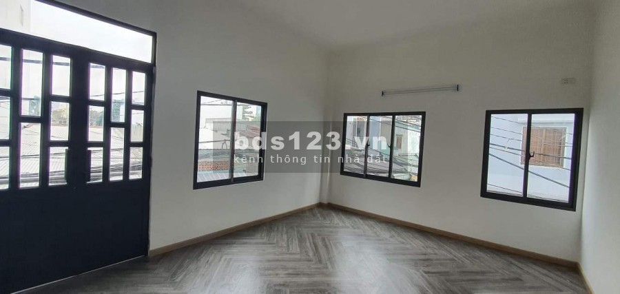 Bán GẤP căn góc 2 HXH Lũy Bán Bích 3 tầng 36m2, ngang 5m, mới đẹp xách vali ở. Chỉ 4.3 tỷ