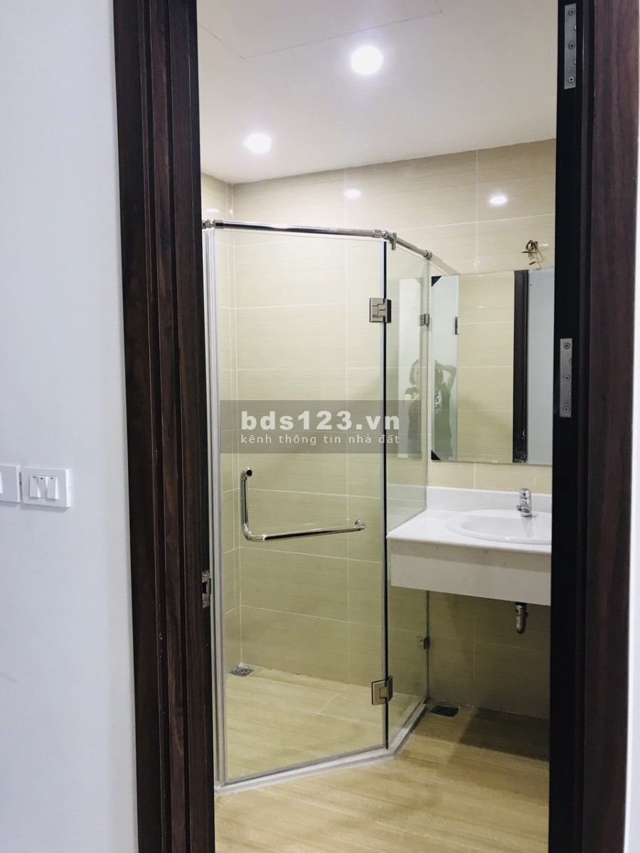 Cho thuê chung cư A10 Nam Trung Yên, Cầu giấy 80m 2PN thoáng mát nhà mới đẹp giá 11tr/th 0988296228