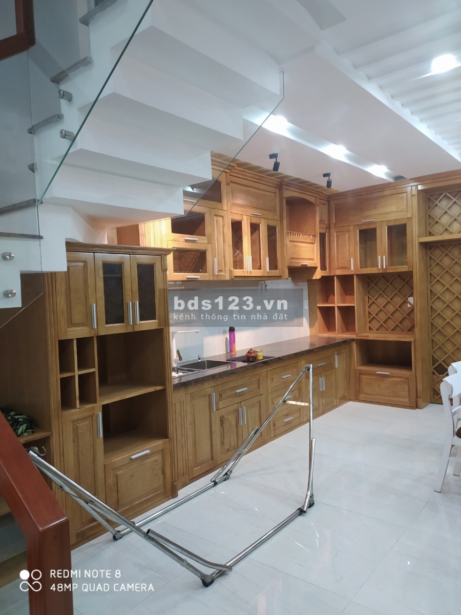 Nhà Phan Huy Ích,HXH, P.15, Q.Tân Bình, 4m *13.1m, 5 tầng.