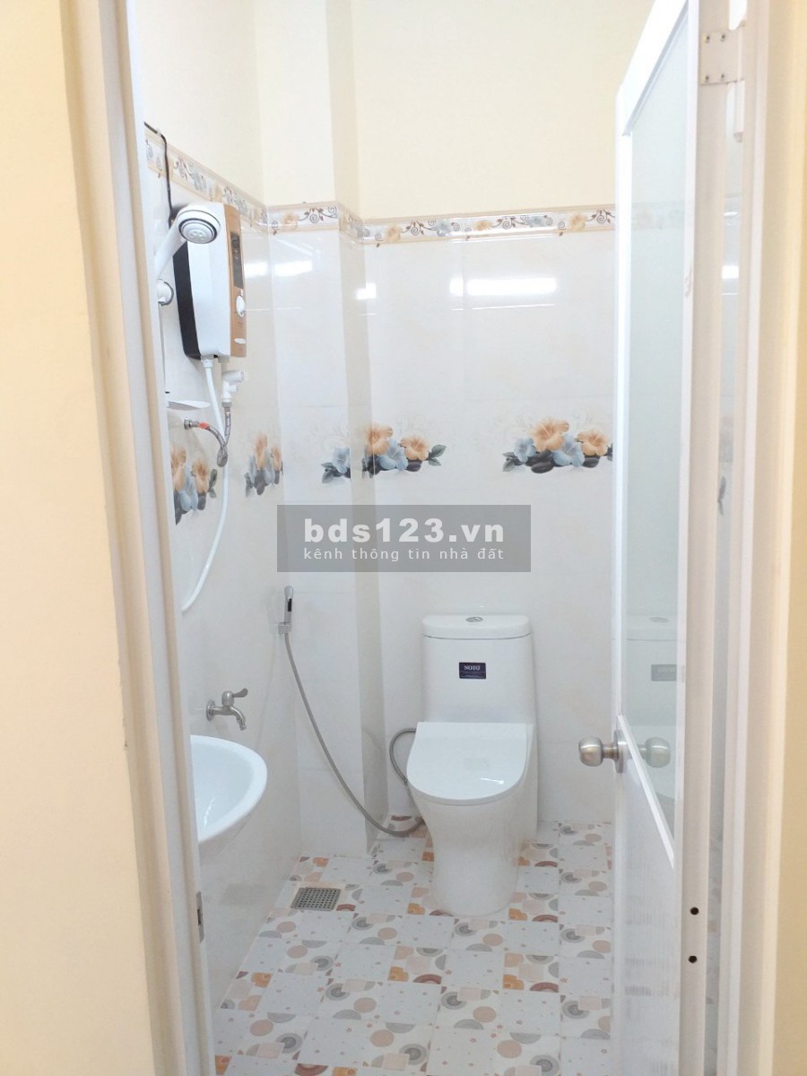 Nhà căn góc 2lầu/ST mặt tiền đường Nguyễn Duy P9 Q8